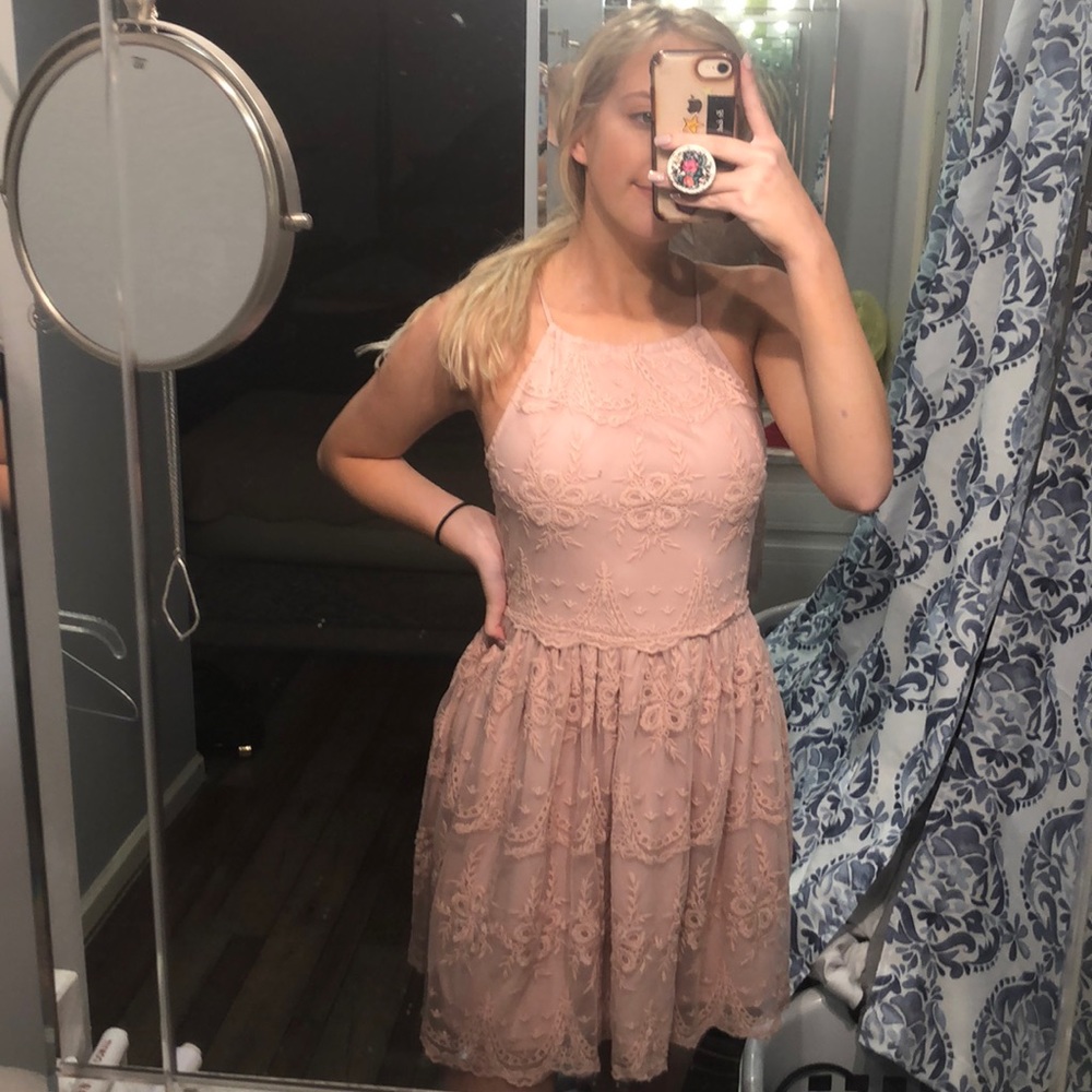 ✨beautiful dusty rose lace dress